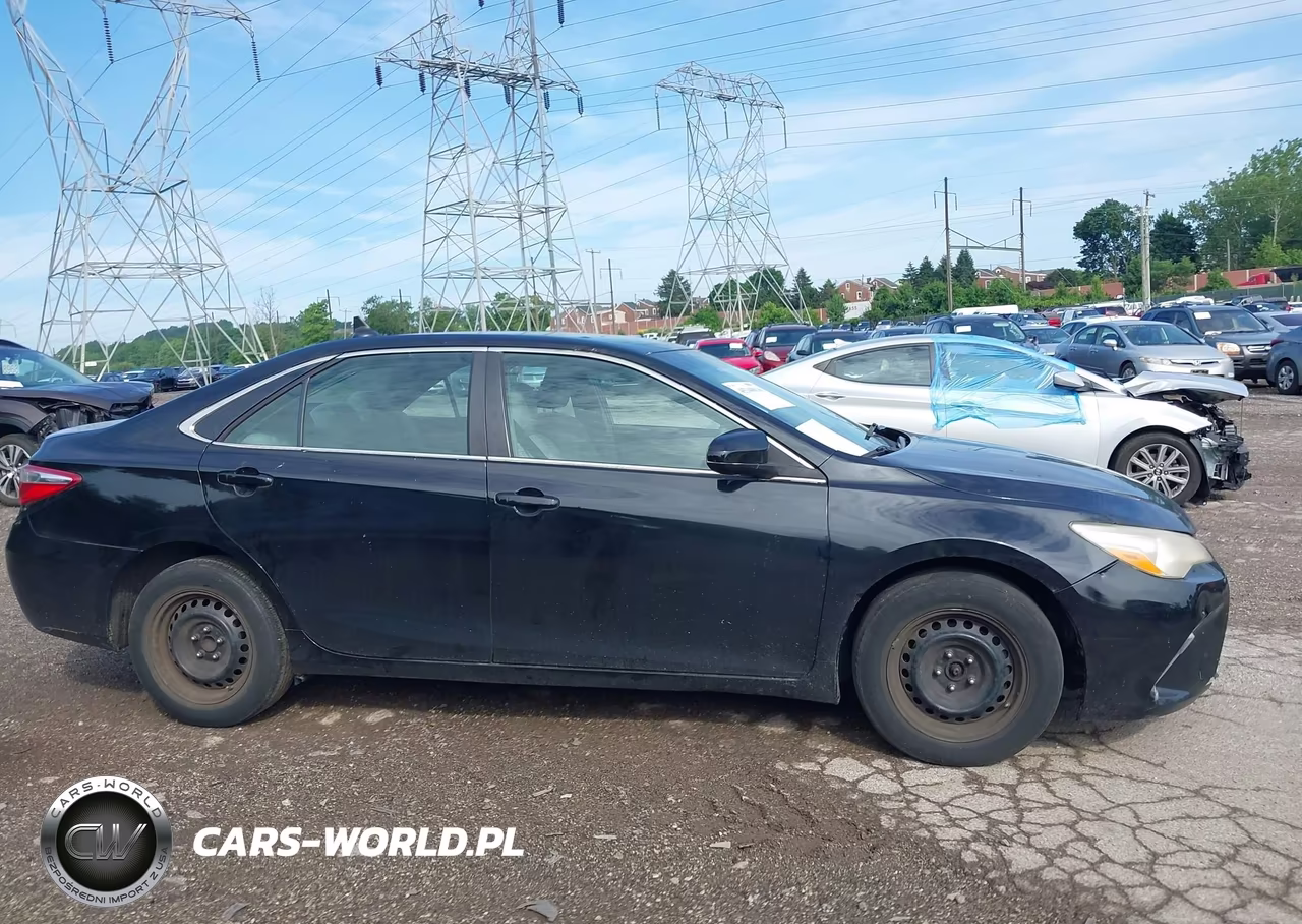 2015 Toyota Camry Le VIN:4T1BF1FK4FU038222 - 14