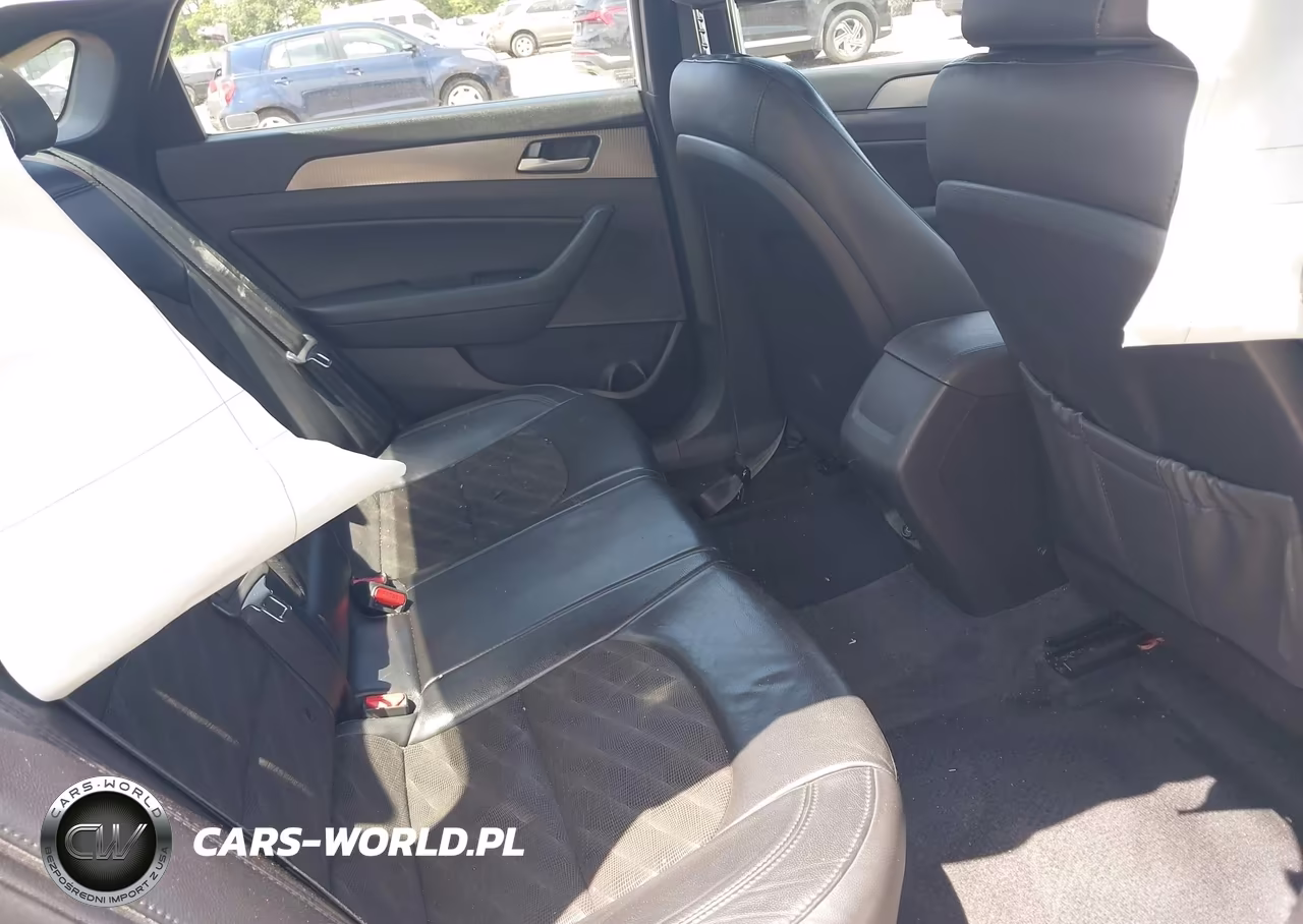2018 Hyundai Sonata Sport VIN:5NPE34AF7JH628620 - 8