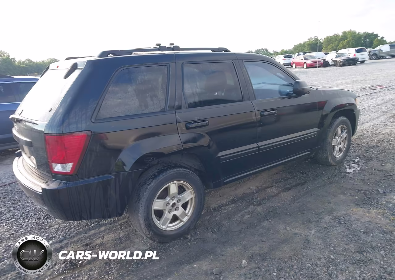 2007 Jeep Grand Cherokee Laredo VIN:1J8GR48K57C566318 - 4