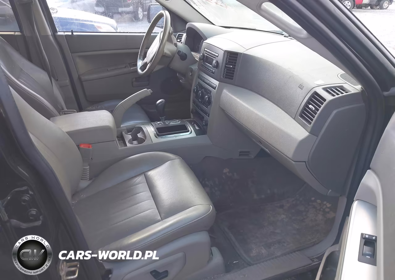 2007 Jeep Grand Cherokee Laredo VIN:1J8GR48K57C566318 - 5