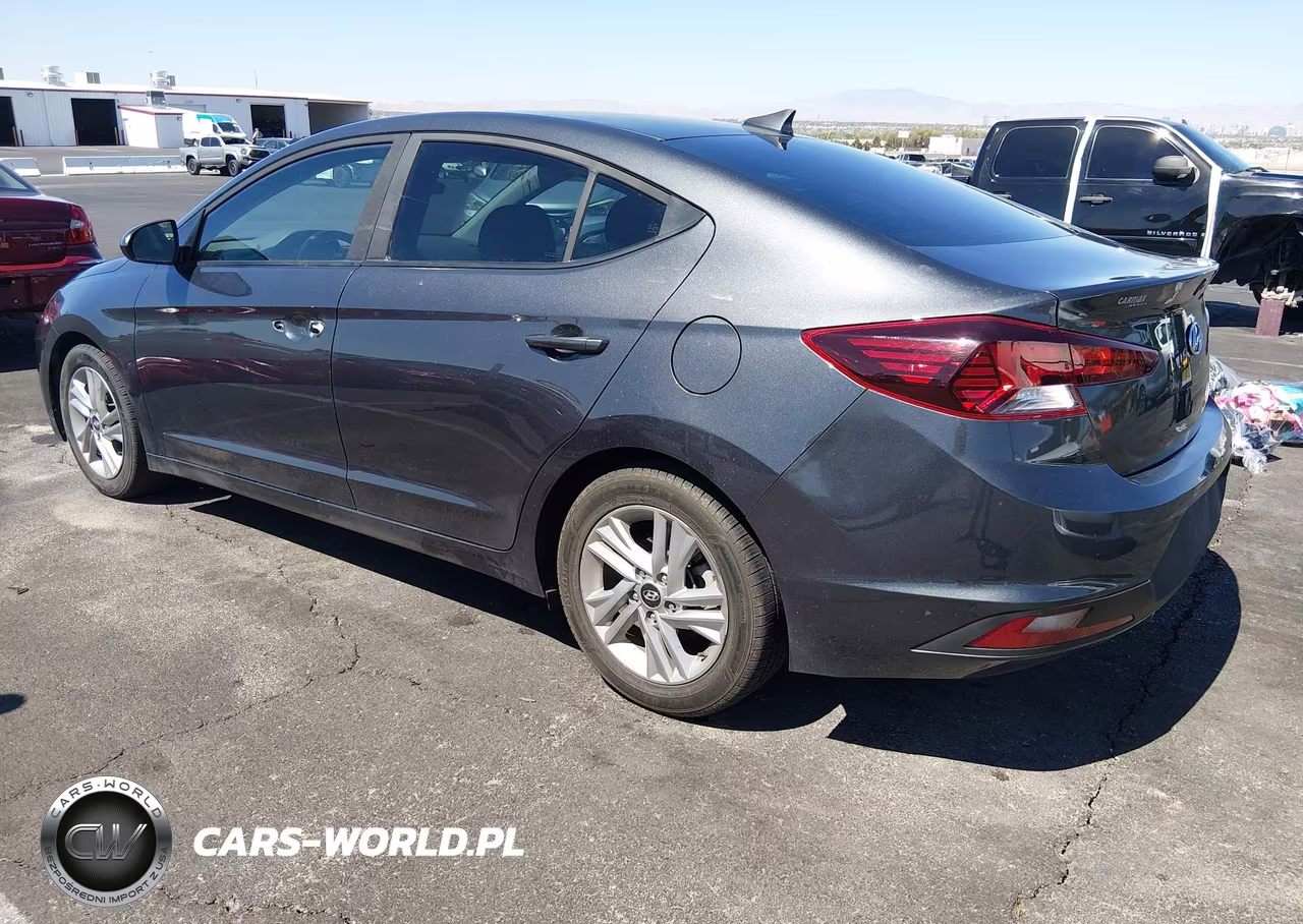 2020 Hyundai Elantra Sel VIN:5NPD84LF2LH587164 - 3