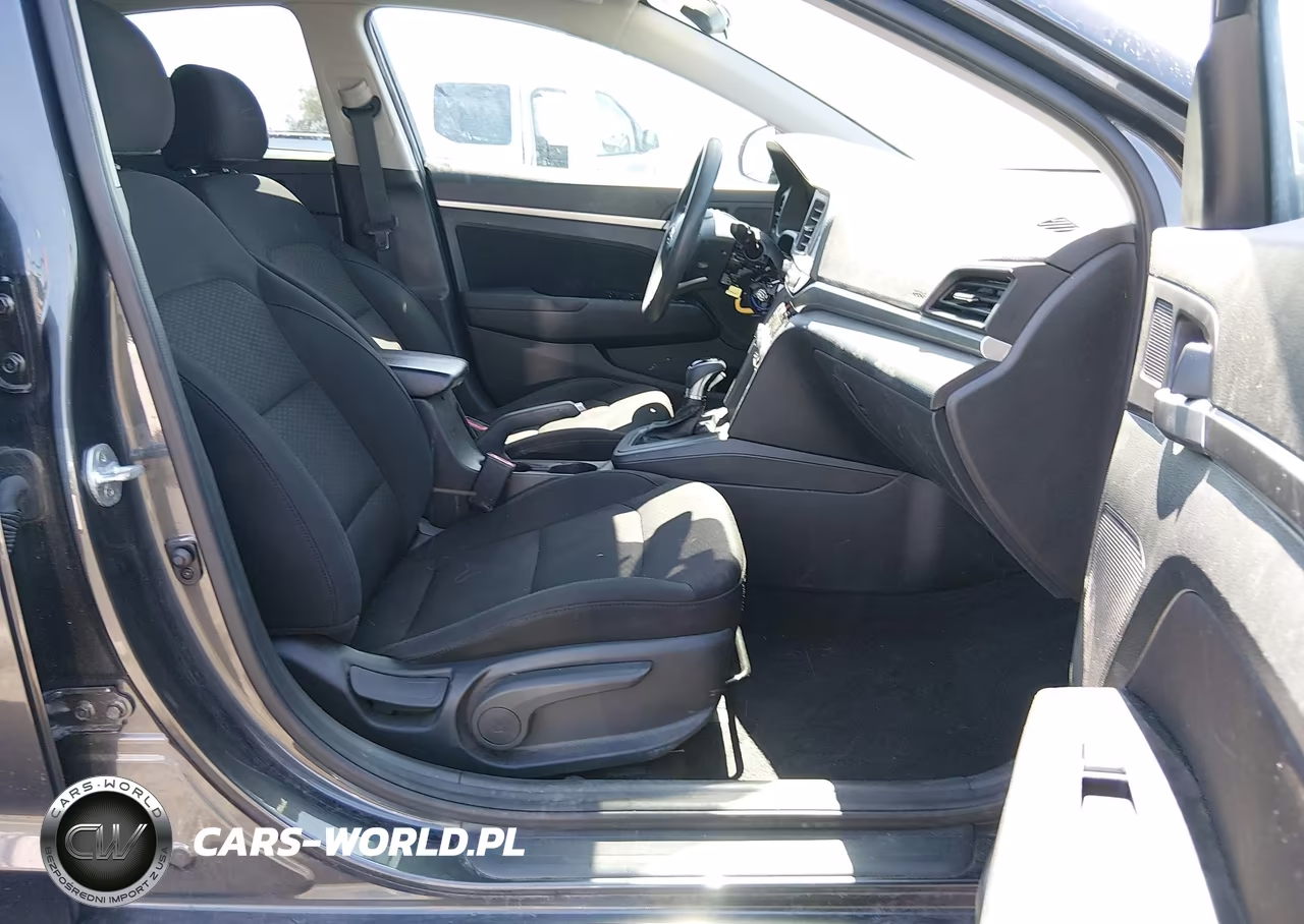 2020 Hyundai Elantra Sel VIN:5NPD84LF2LH587164 - 5