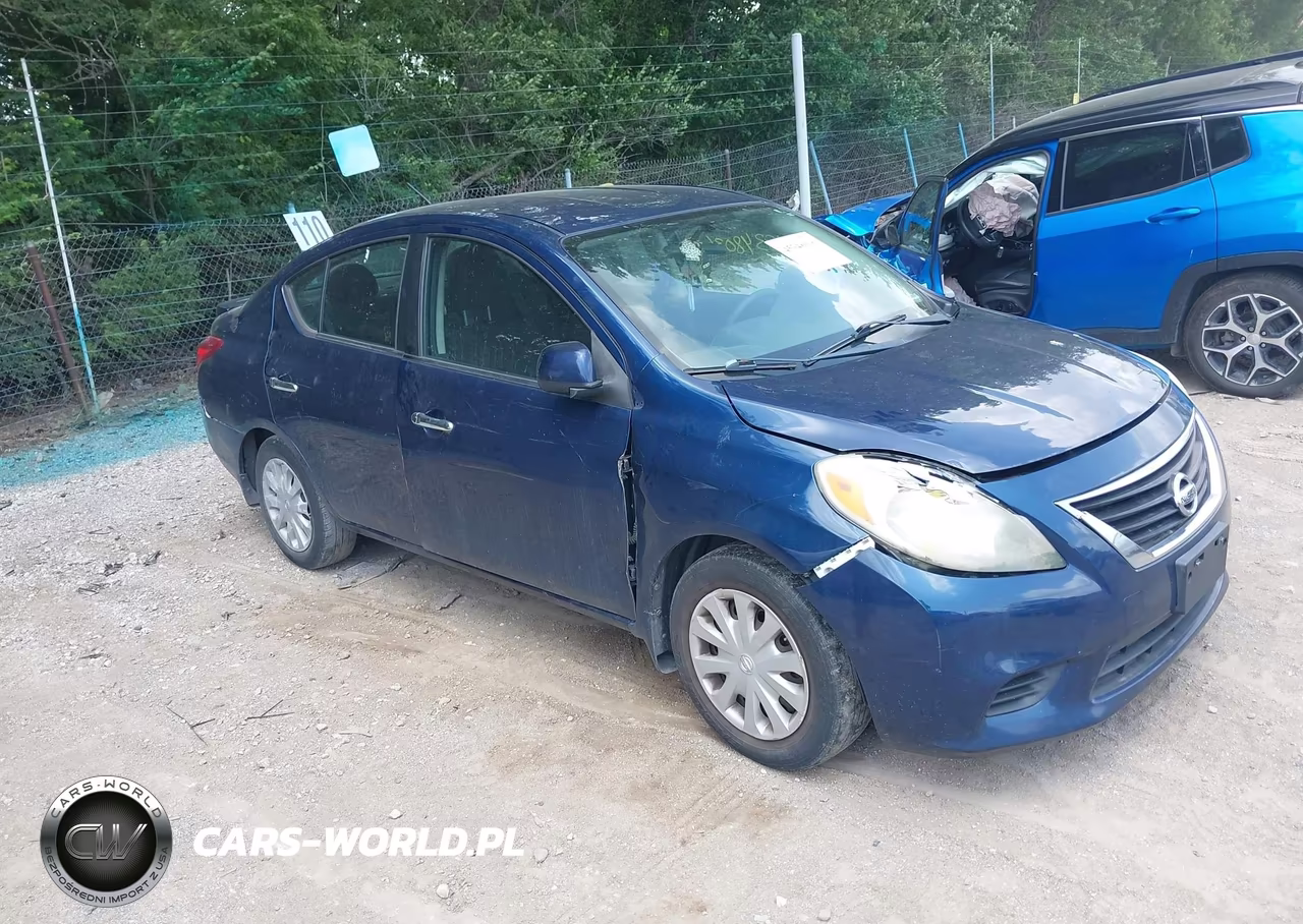 2013 Nissan Versa 1.6 Sv