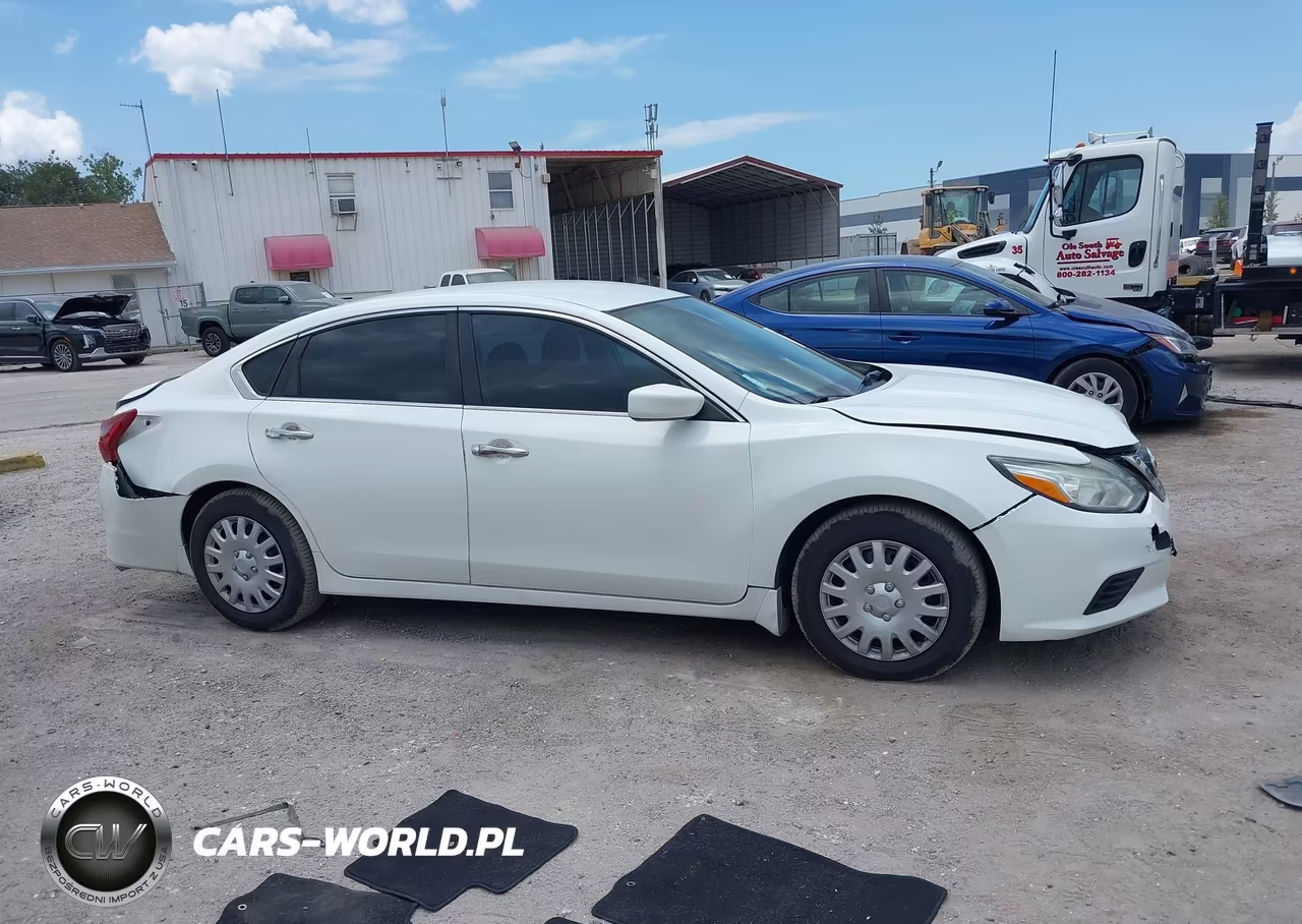 2018 Nissan Altima 2.5 S VIN:1N4AL3AP5JC161247 - 13