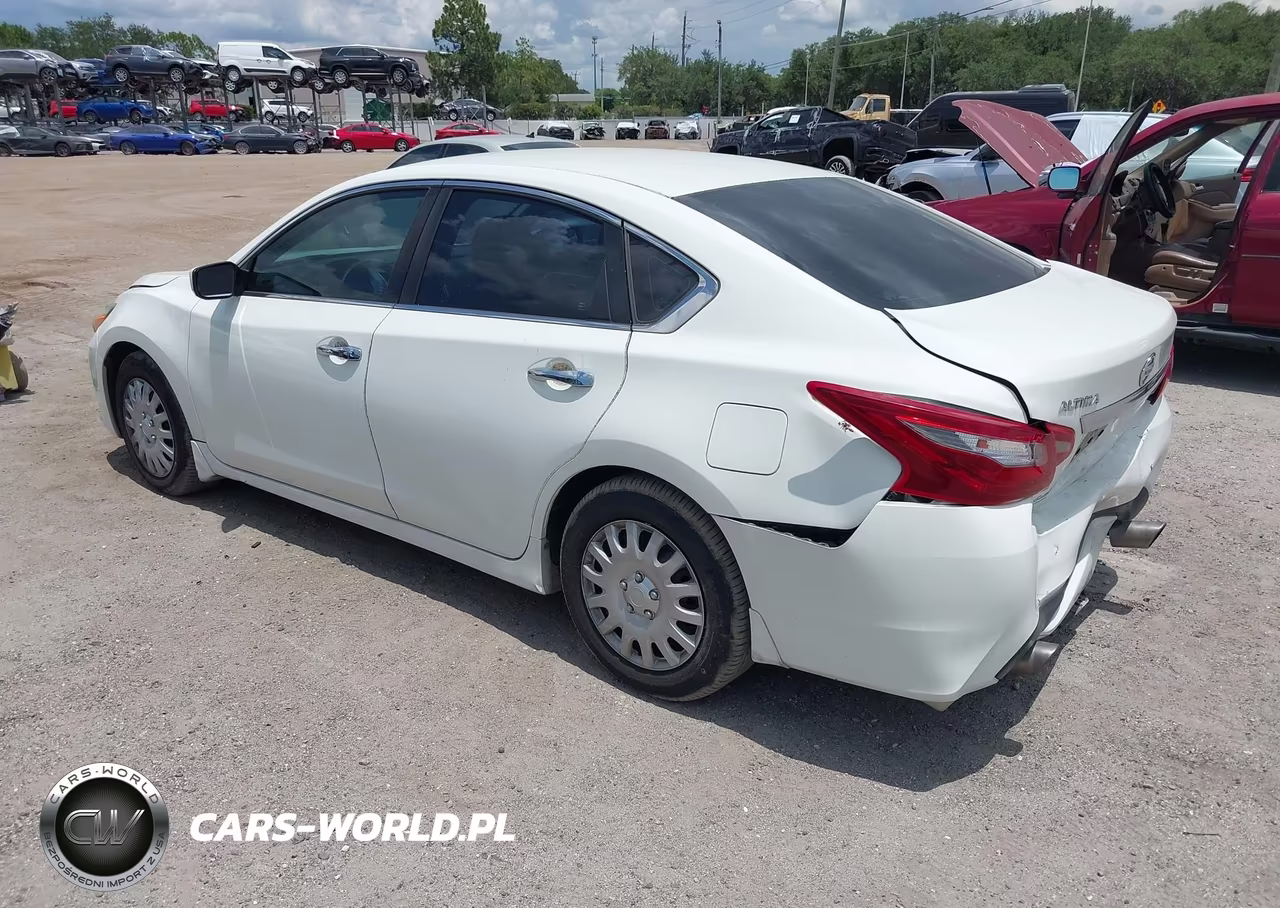 2018 Nissan Altima 2.5 S VIN:1N4AL3AP5JC161247 - 3
