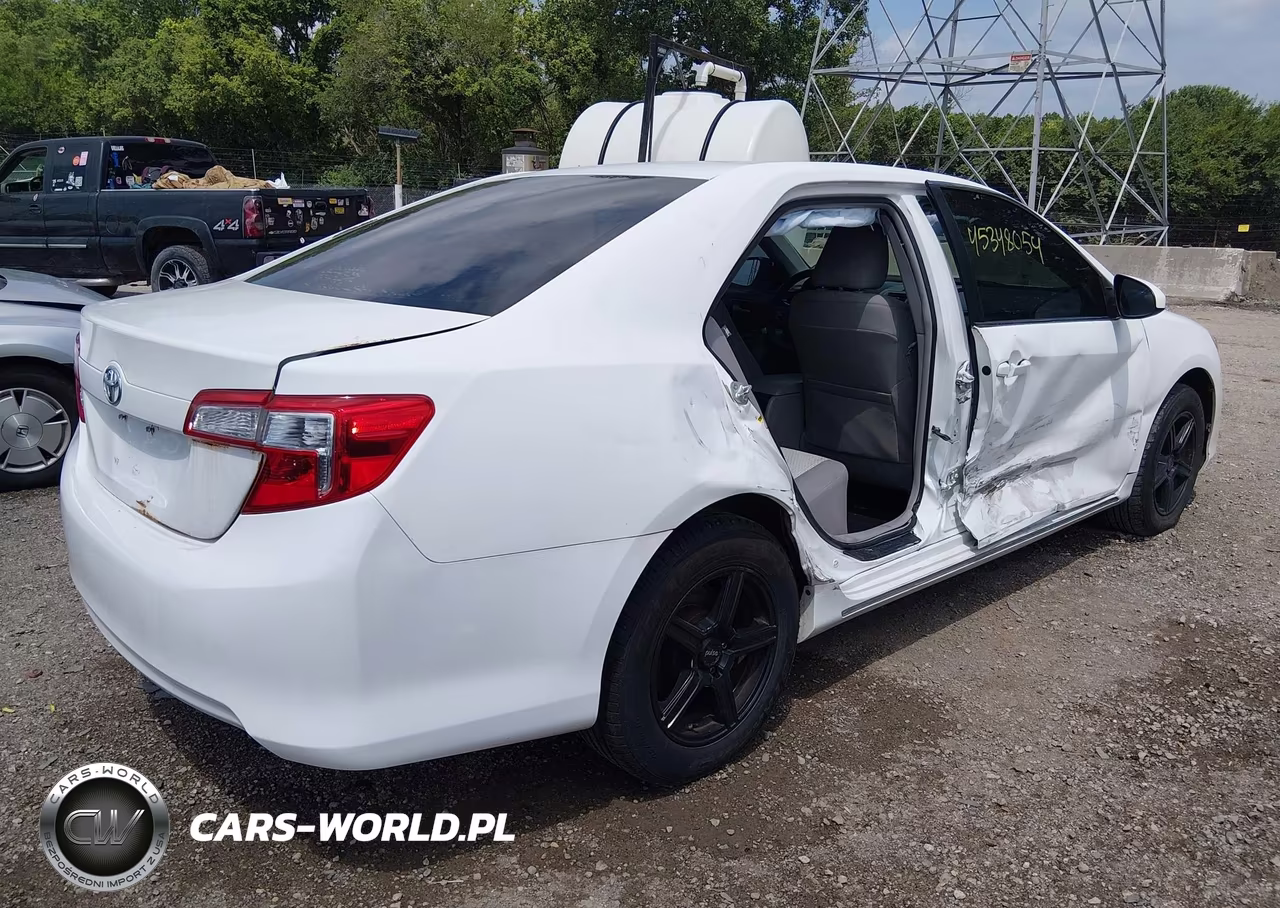 2013 Toyota Camry Le VIN:4T4BF1FK3DR309144 - 4