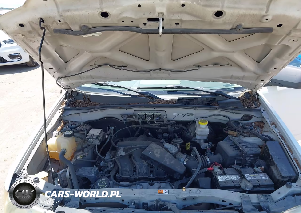 2008 Ford Escape Xlt VIN:1FMCU03108KB41958 - 10