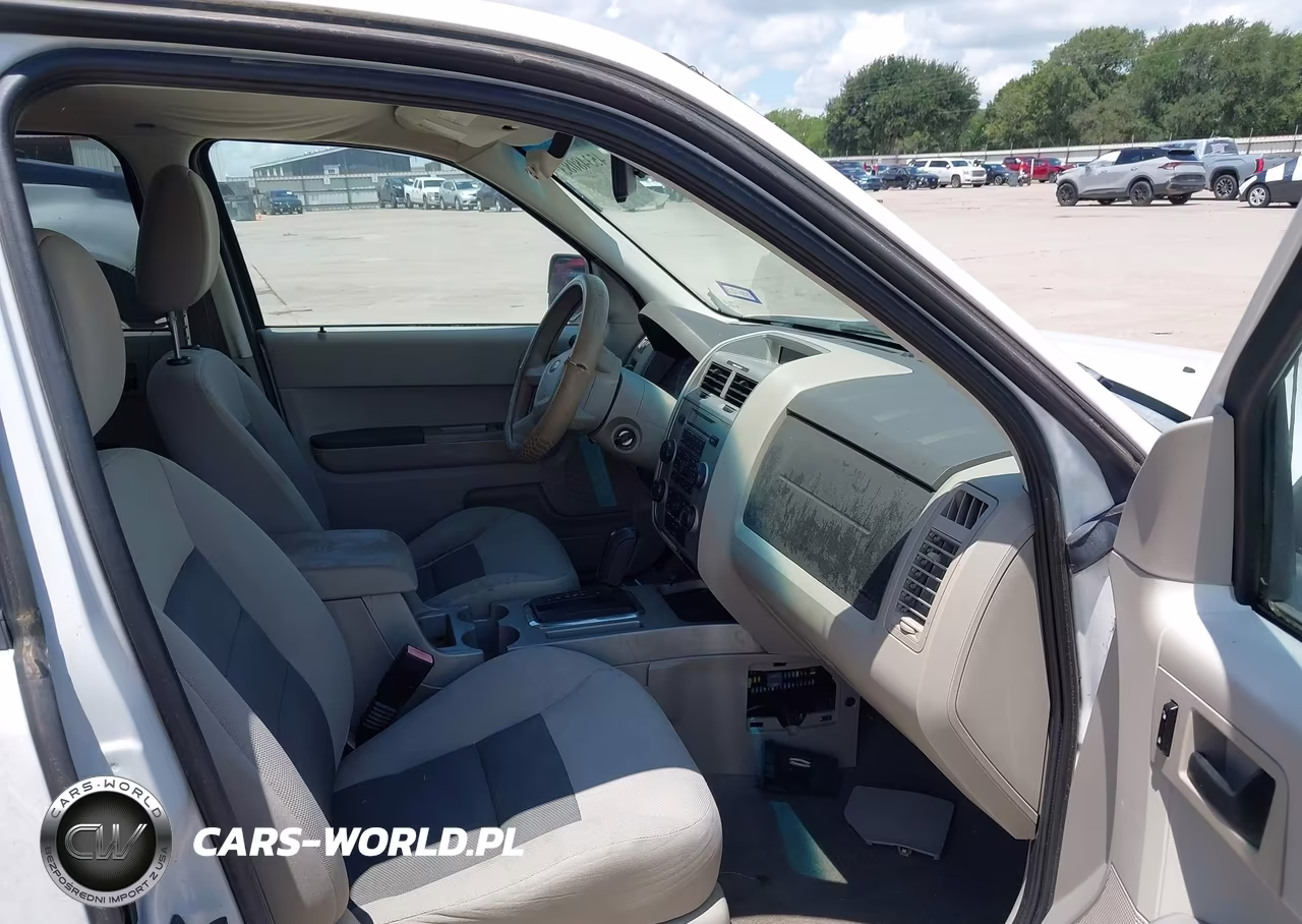 2008 Ford Escape Xlt VIN:1FMCU03108KB41958 - 5