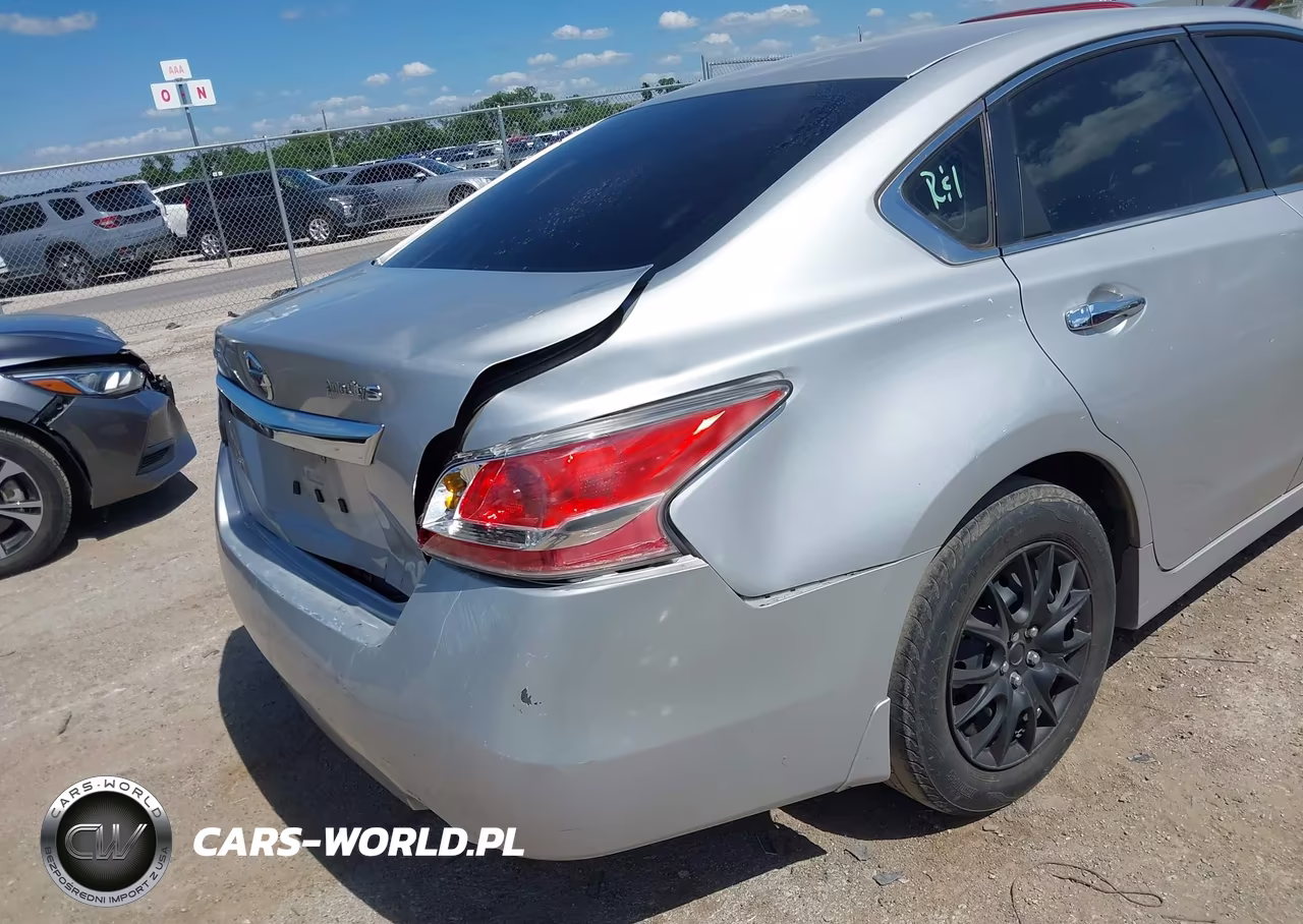 2015 Nissan Altima 2.5 S VIN:1N4AL3APXFC479999 - 6