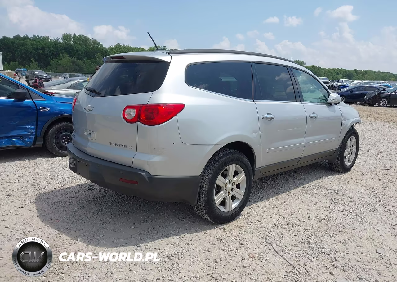 2010 Chevrolet Traverse Lt VIN:1GNLVGED7AJ242984 - 4