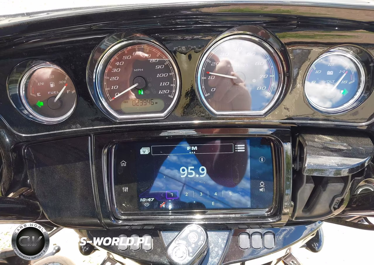 2019 Harley-Davidson Flhxs VIN:1HD1KRP12KB674884 - 7