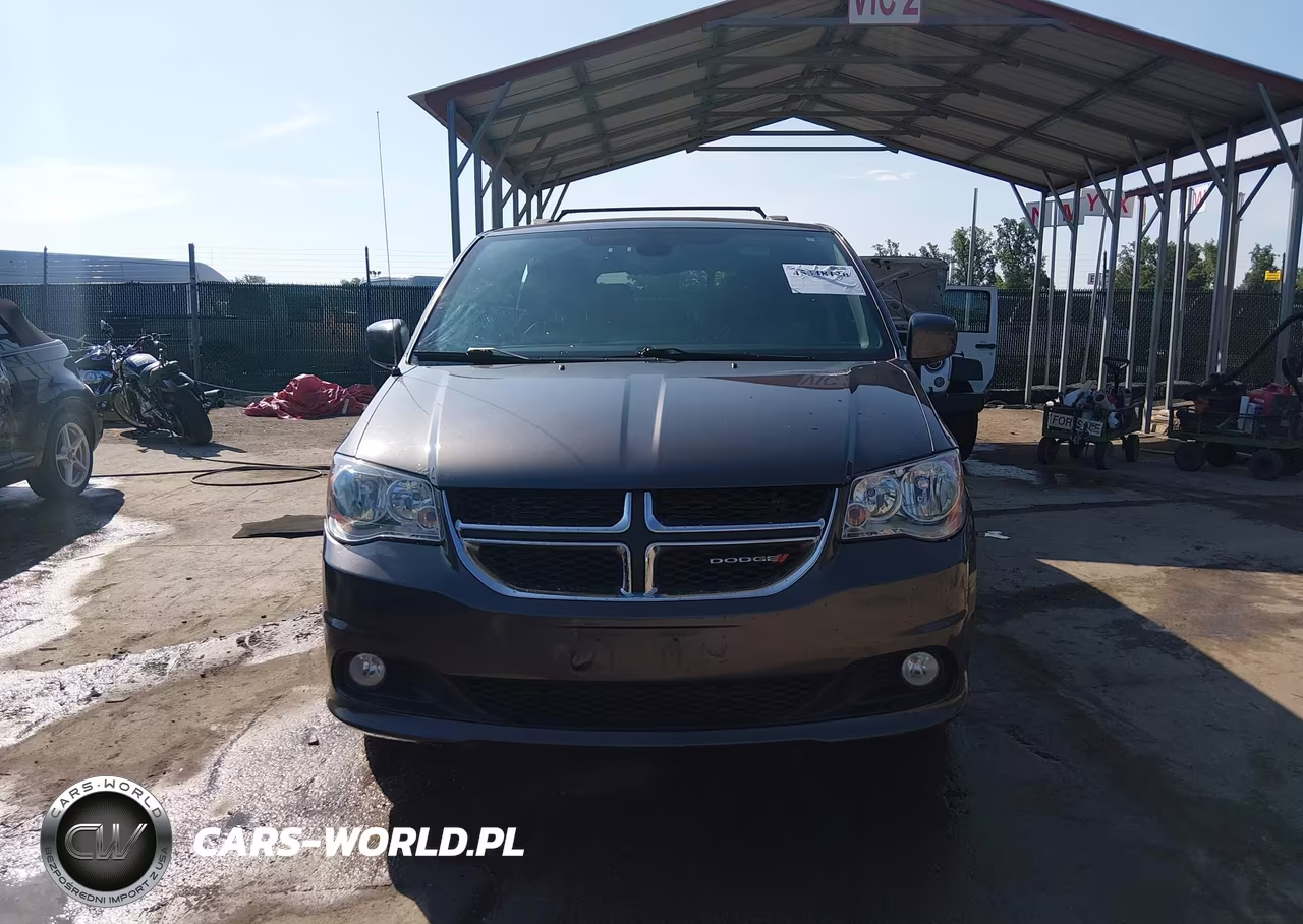 2018 Dodge Grand Caravan Sxt VIN:2C4RDGCG2JR301860 - 12