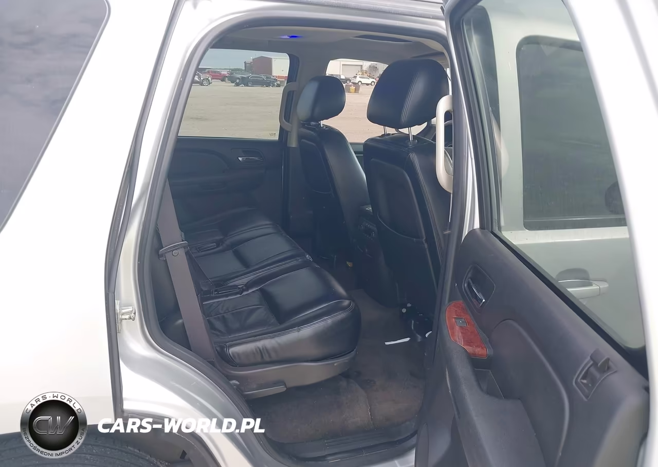 2013 Chevrolet Tahoe Ls VIN:1GNSCAE07DR141686 - 8
