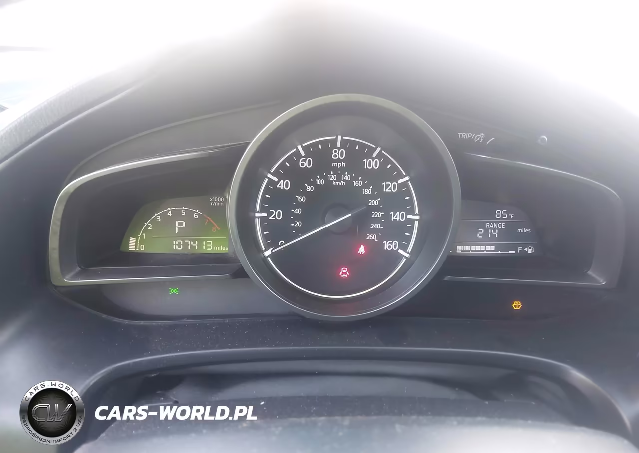 2018 Mazda Mazda3 Sport VIN:3MZBN1U70JM176758 - 15