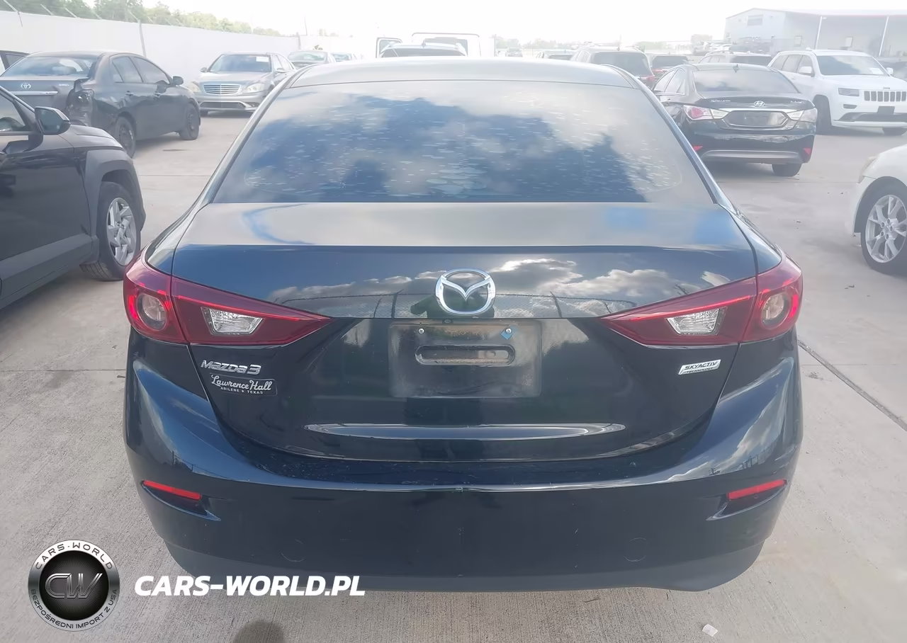 2018 Mazda Mazda3 Sport VIN:3MZBN1U70JM176758 - 16