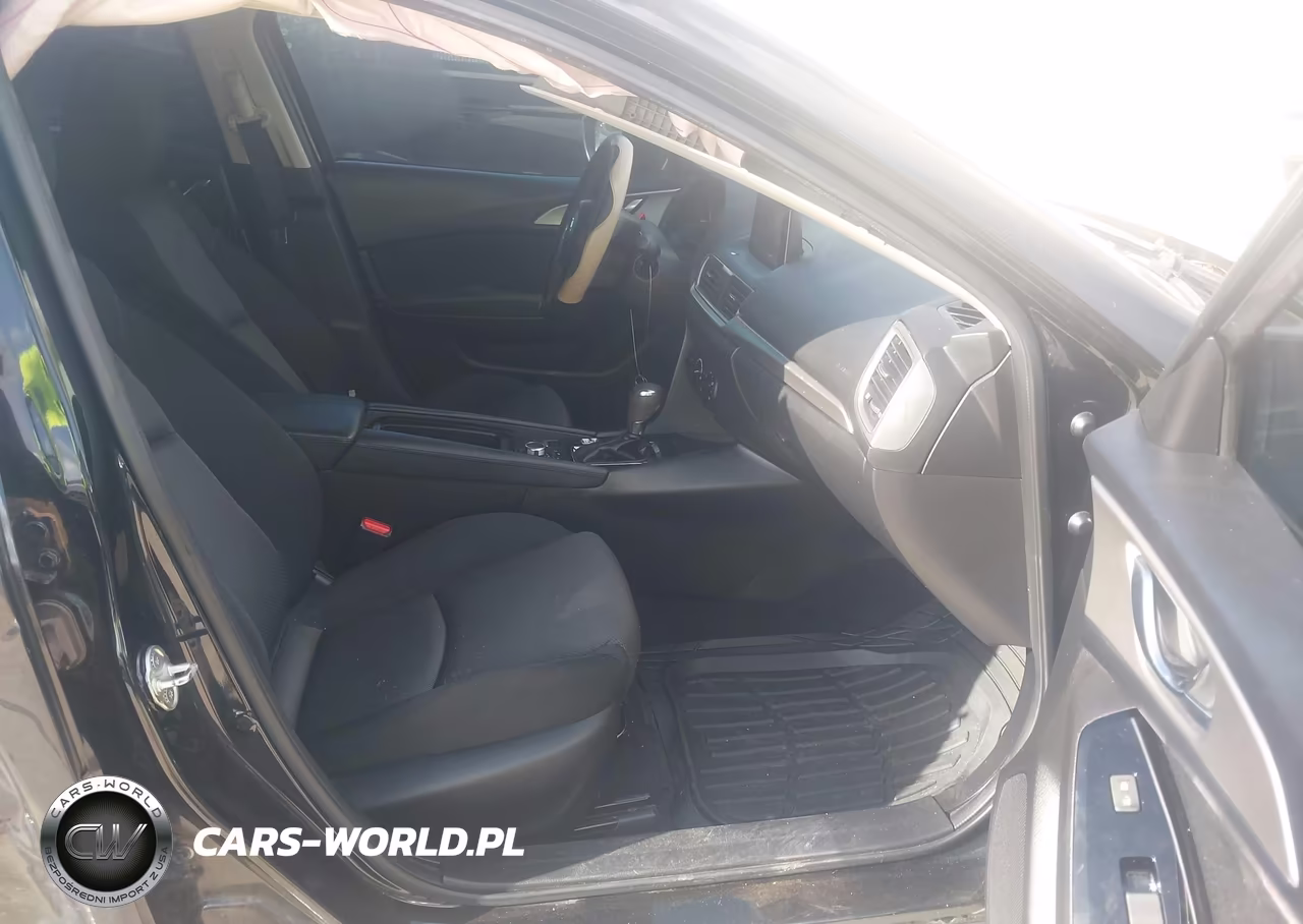 2018 Mazda Mazda3 Sport VIN:3MZBN1U70JM176758 - 5