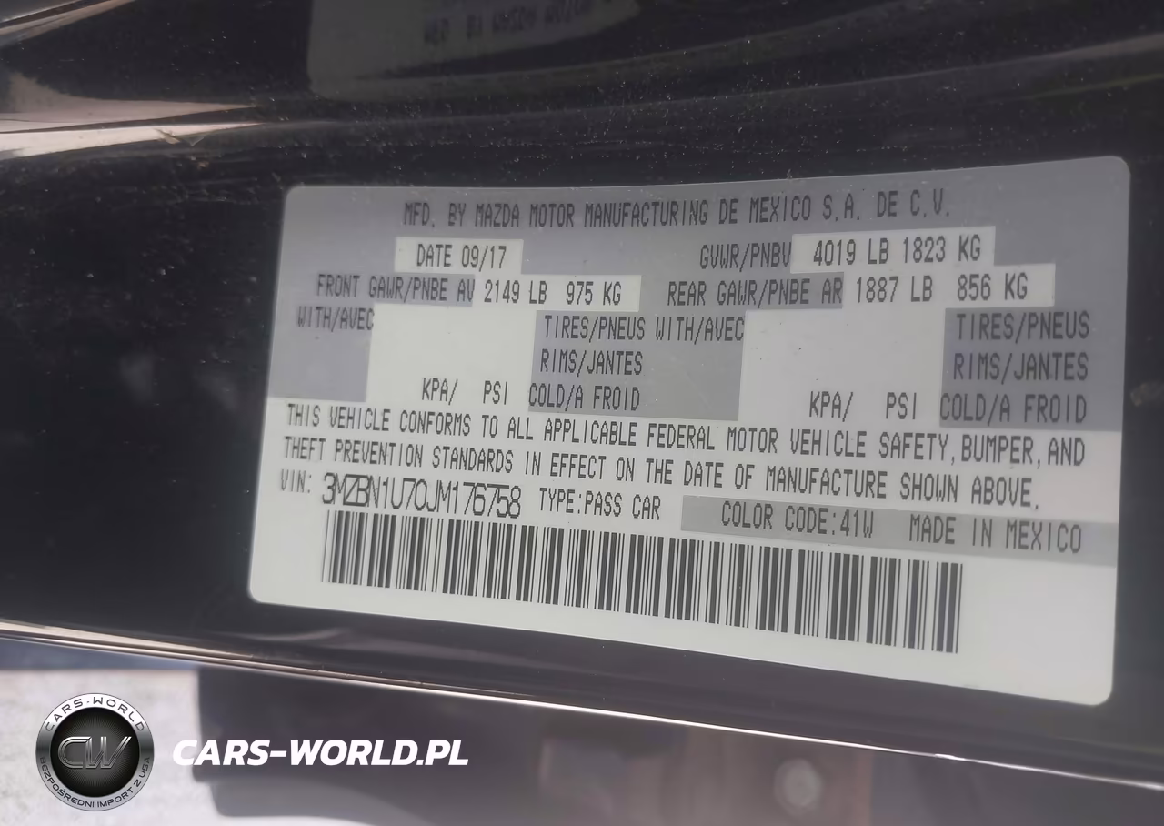 2018 Mazda Mazda3 Sport VIN:3MZBN1U70JM176758 - 9