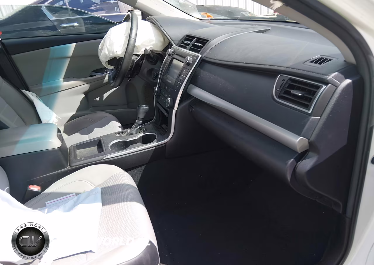 2016 Toyota Camry Se VIN:4T1BF1FK2GU264325 - 5