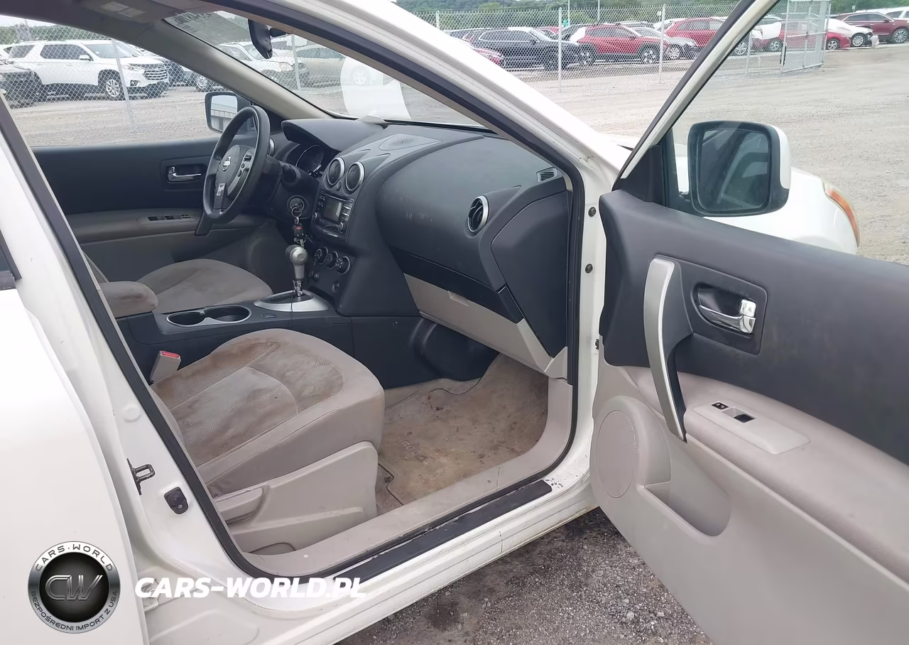 2013 Nissan Rogue S VIN:JN8AS5MT8DW522107 - 5