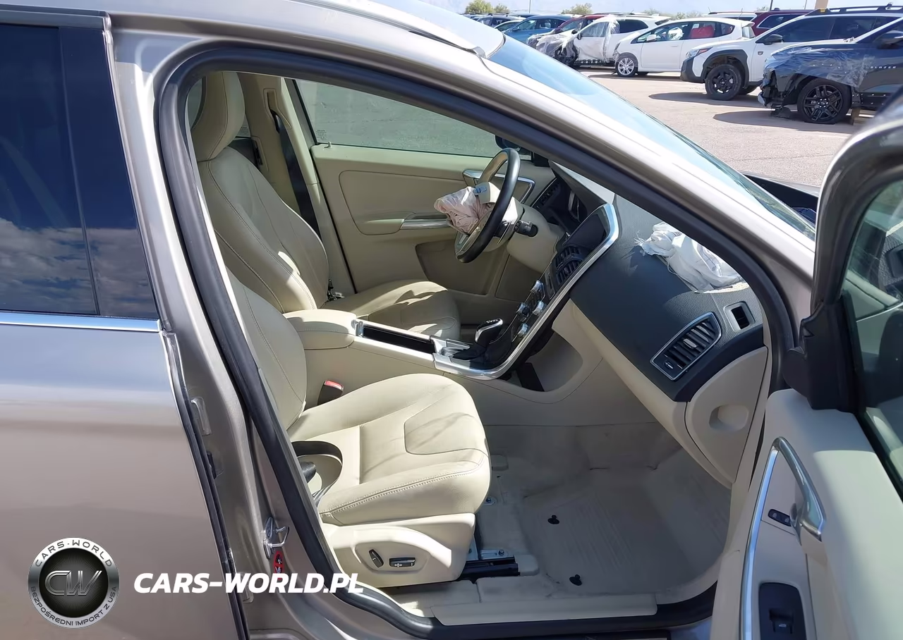 2015 Volvo Xc60 T6 VIN:YV449MDKXF2737470 - 5