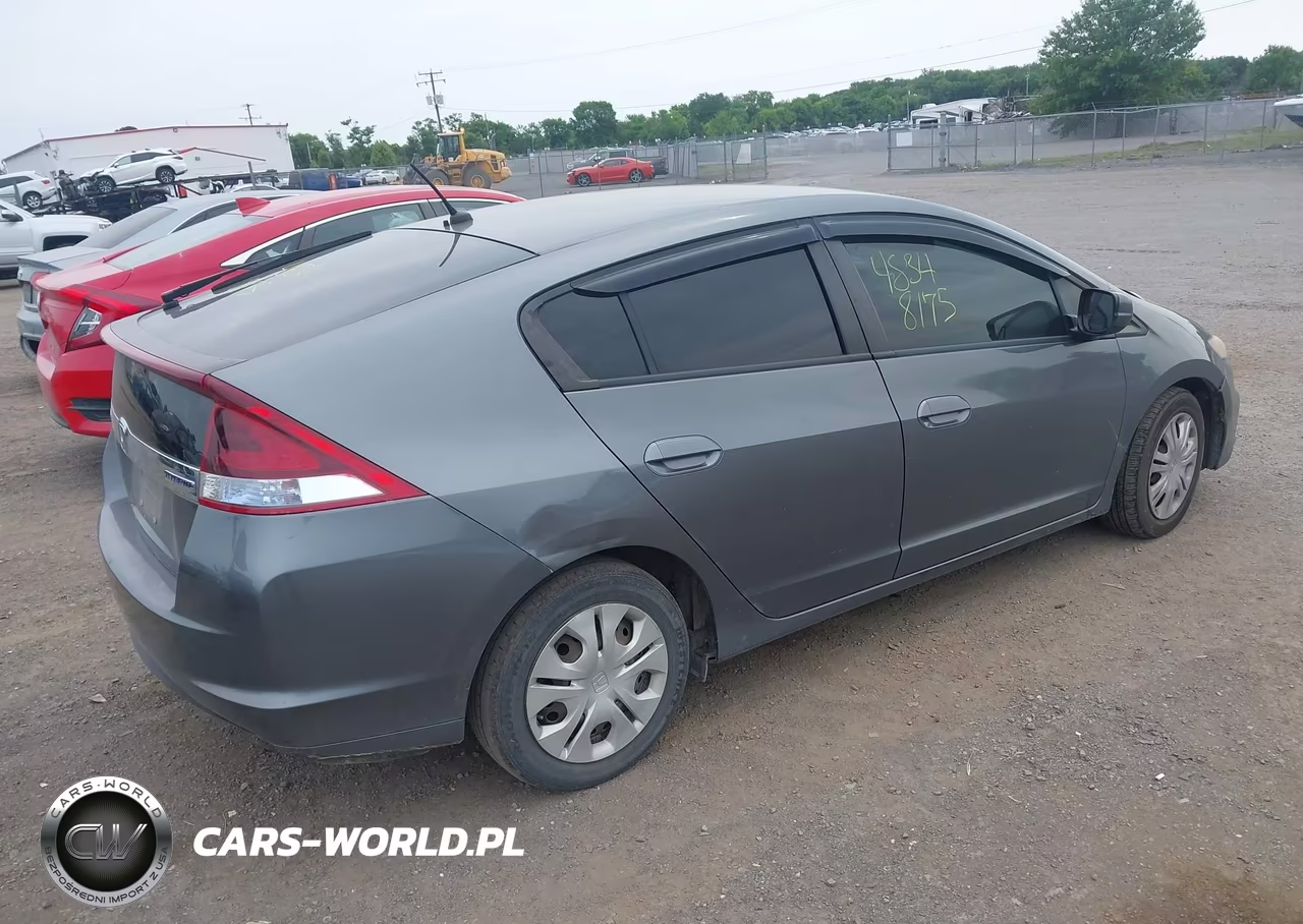 2012 Honda Insight VIN:JHMZE2H35CS002269 - 4