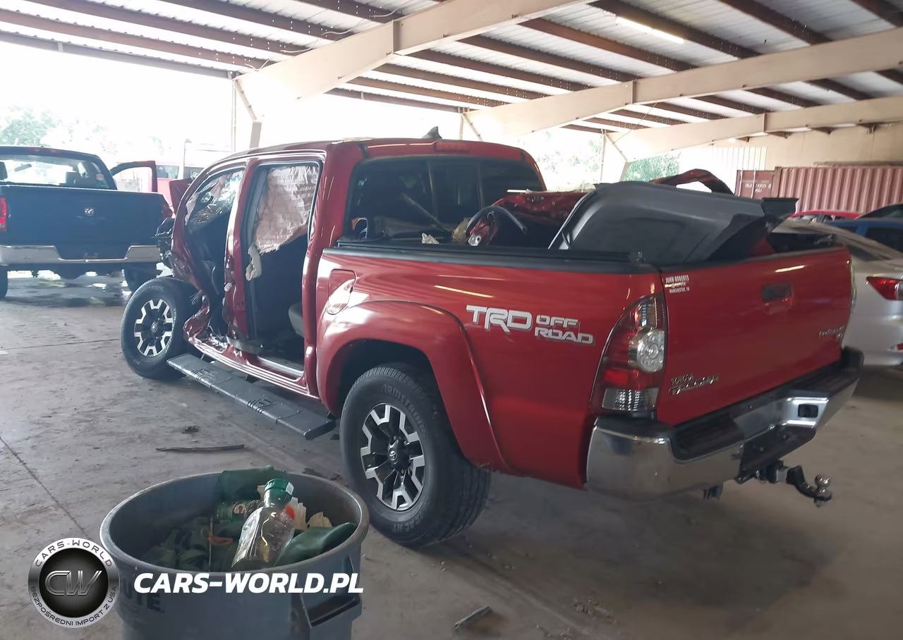 2014 Toyota Tacoma Prerunner V6 VIN:5TFJU4GN4EX052599 - 3