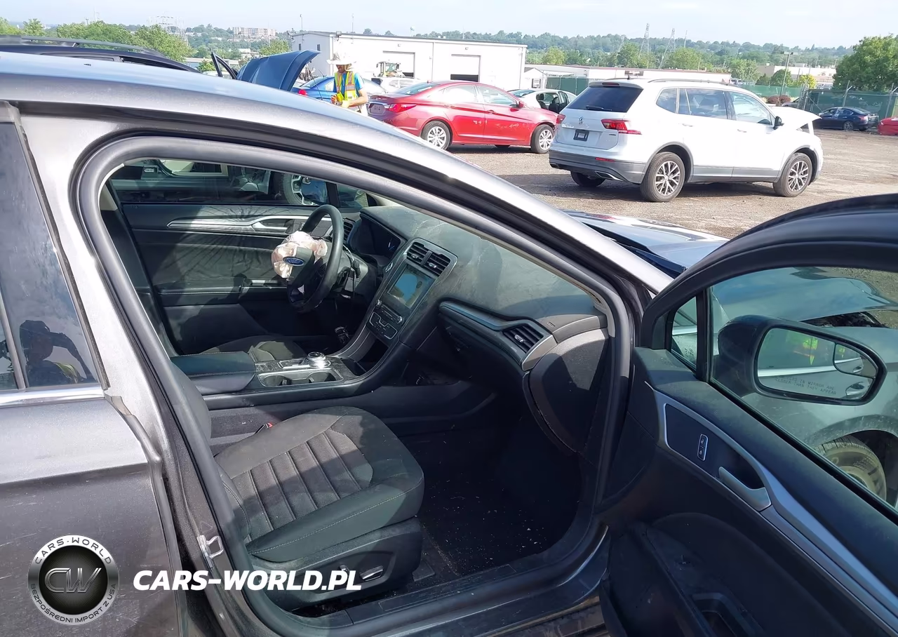 2018 Ford Fusion Se VIN:3FA6P0HDXJR264234 - 5