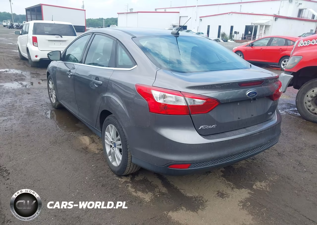 2012 Ford Focus Sel VIN:1FAHP3H24CL252610 - 3