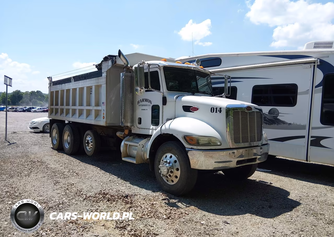 2006 Peterbilt 335 – zdjęcie 1 z 15