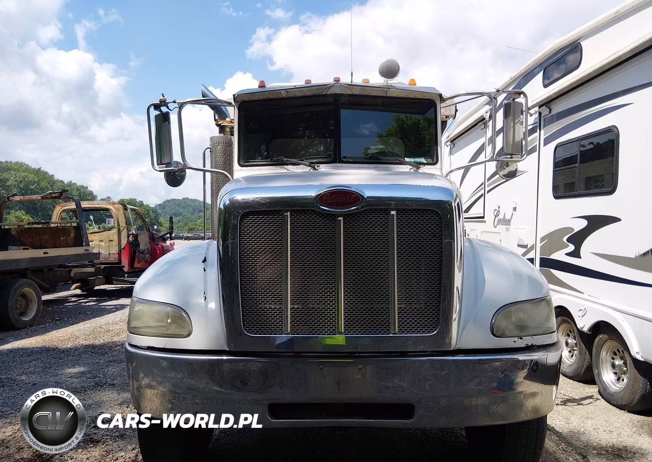 2006 Peterbilt 335 VIN:2NPLLZ9X36M661910 - 12