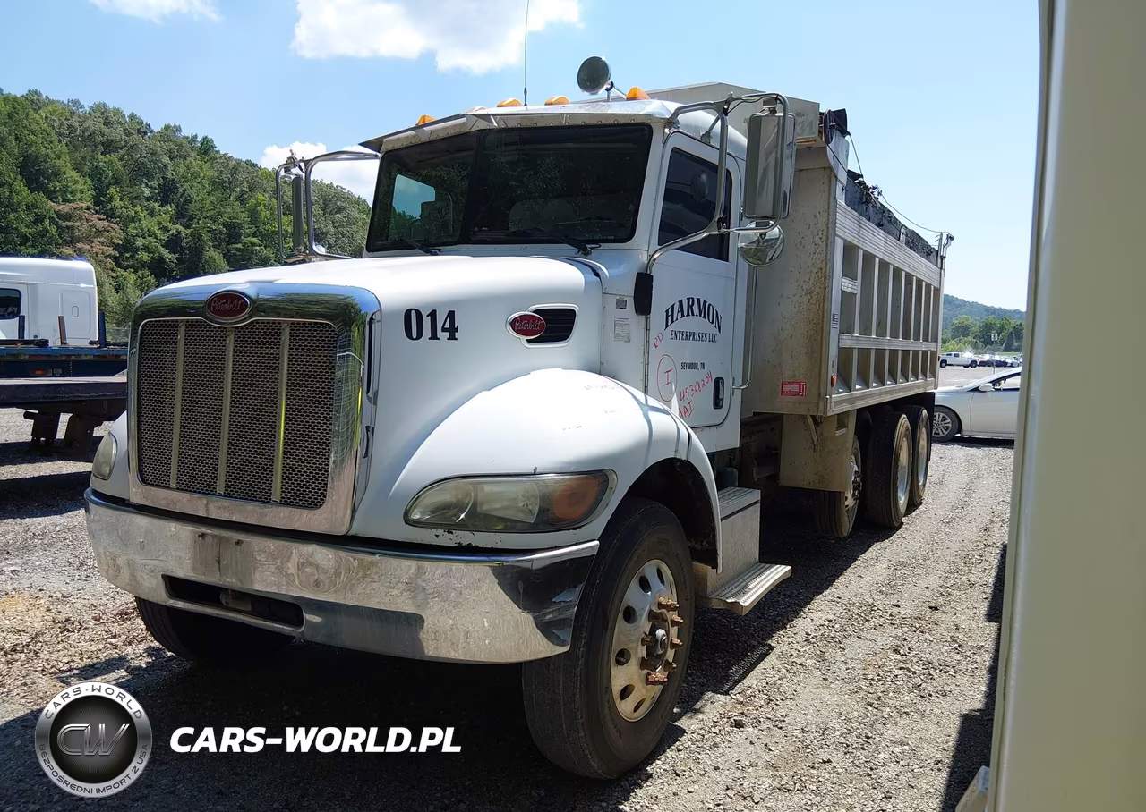 2006 Peterbilt 335 VIN:2NPLLZ9X36M661910 - 2