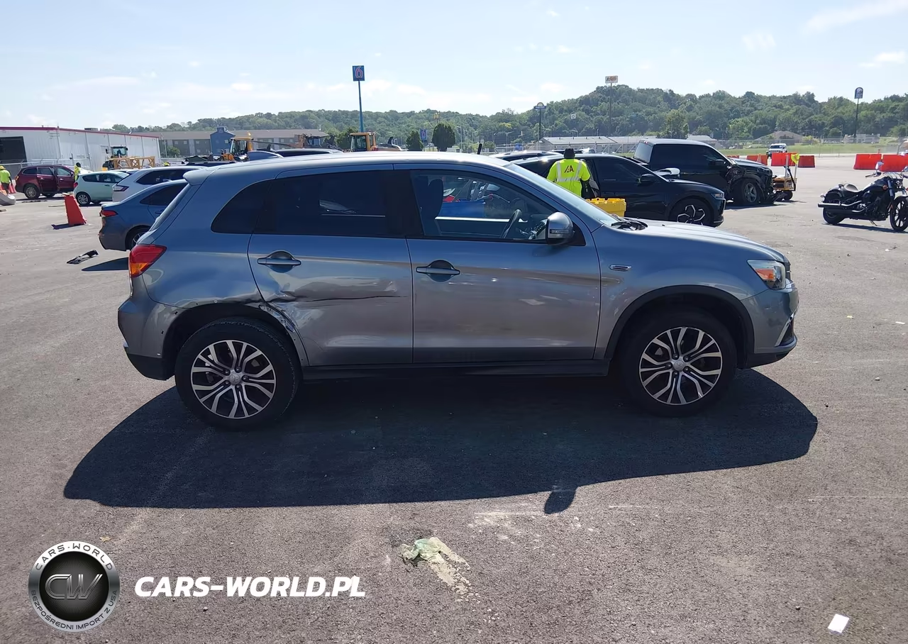 2018 Mitsubishi Outlander Sport 2.0 Es VIN:JA4AP3AU6JZ032946 - 13