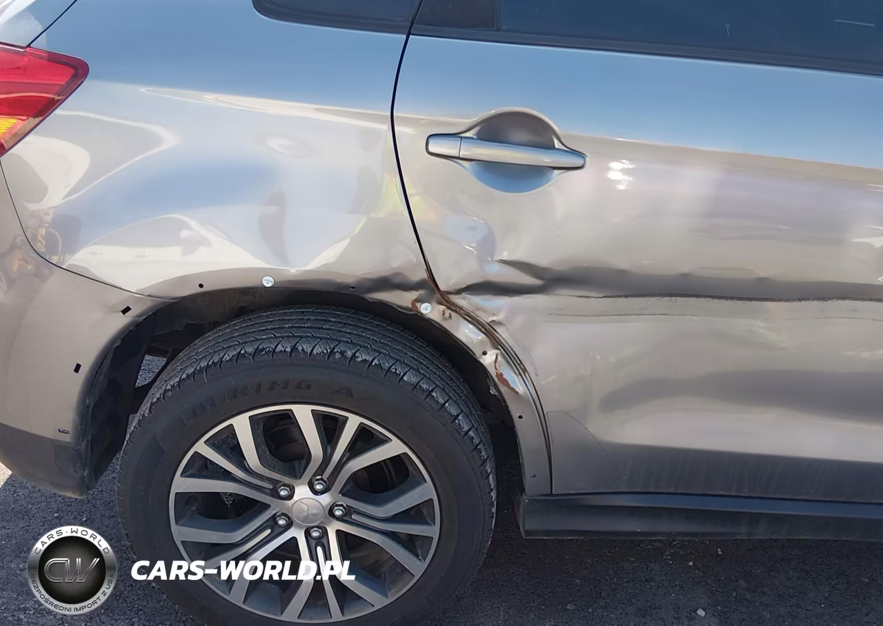 2018 Mitsubishi Outlander Sport 2.0 Es VIN:JA4AP3AU6JZ032946 - 18