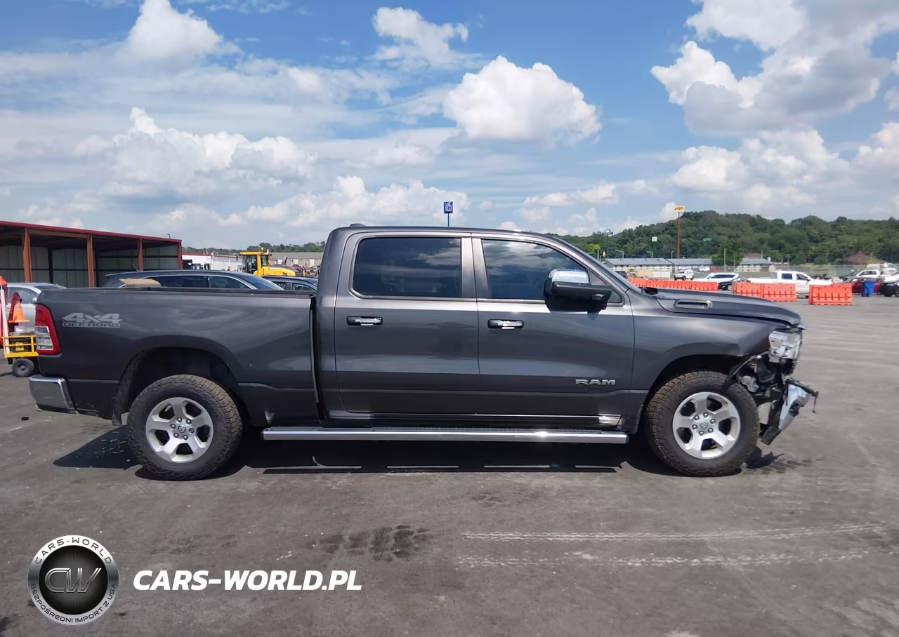2019 Ram 1500 Big Horn VIN:1C6SRFMTXKN614623 - 13