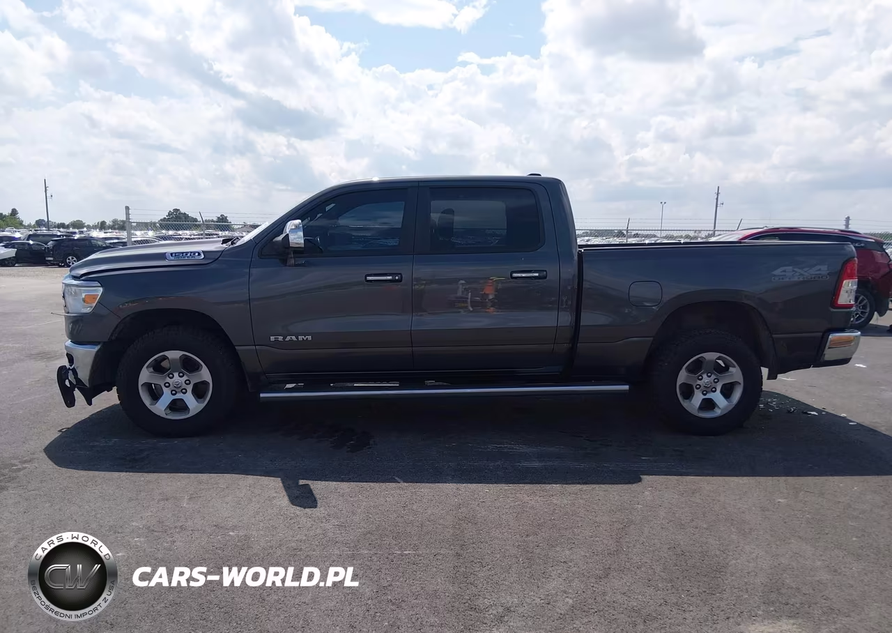2019 Ram 1500 Big Horn VIN:1C6SRFMTXKN614623 - 14