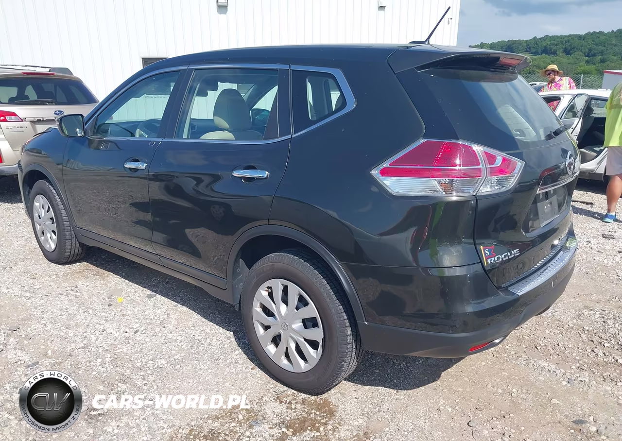 2015 Nissan Rogue S VIN:5N1AT2MV3FC872642 - 3