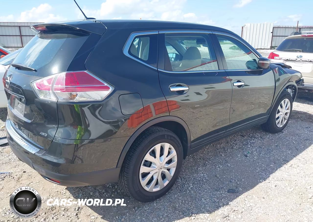 2015 Nissan Rogue S VIN:5N1AT2MV3FC872642 - 4