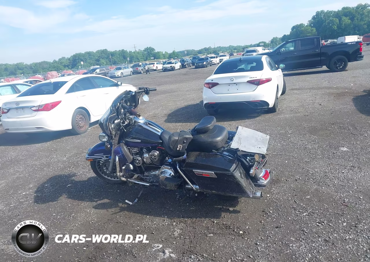 2010 Harley-Davidson Flhtk VIN:1HD1KEM1XAB674045 - 12