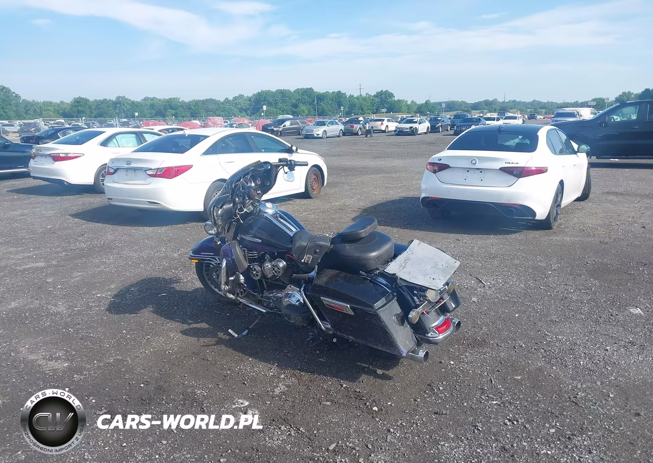 2010 Harley-Davidson Flhtk VIN:1HD1KEM1XAB674045 - 3