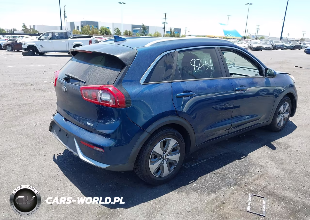 2018 Kia Niro Lx VIN:KNDCB3LC0J5157577 - 4
