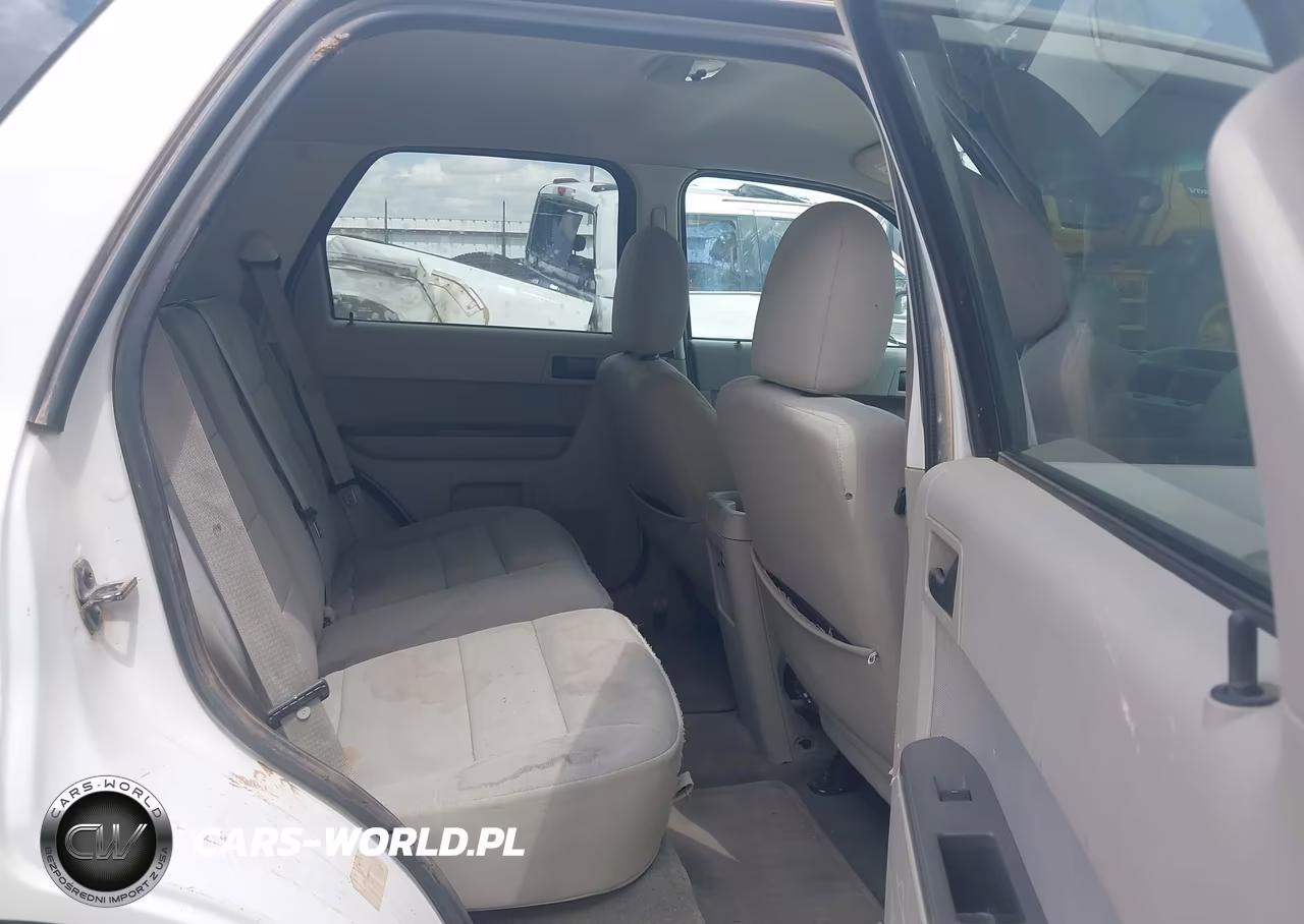 2011 Ford Escape Xlt VIN:1FMCU9D74BKA55972 - 8
