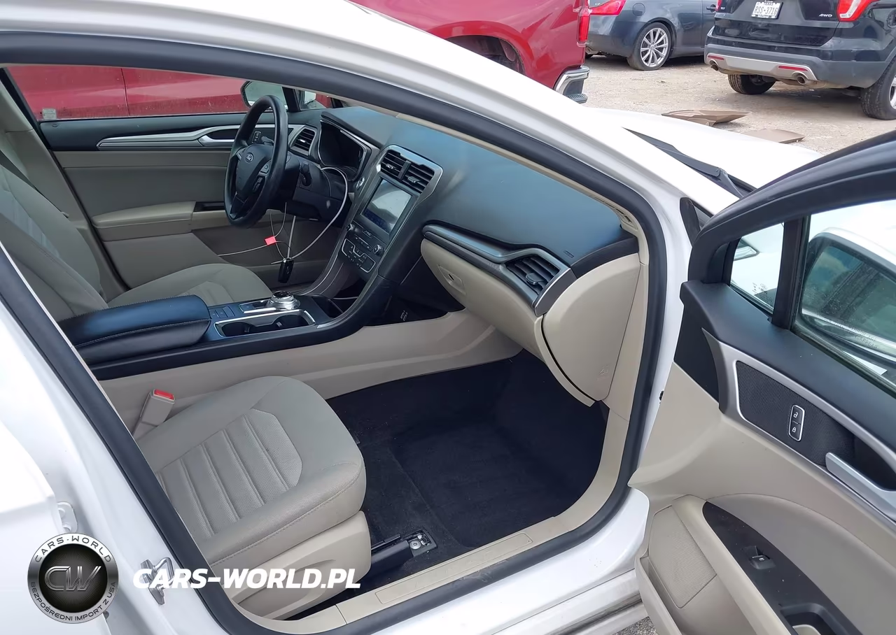 2020 Ford Fusion Se VIN:3FA6P0HD3LR251747 - 5