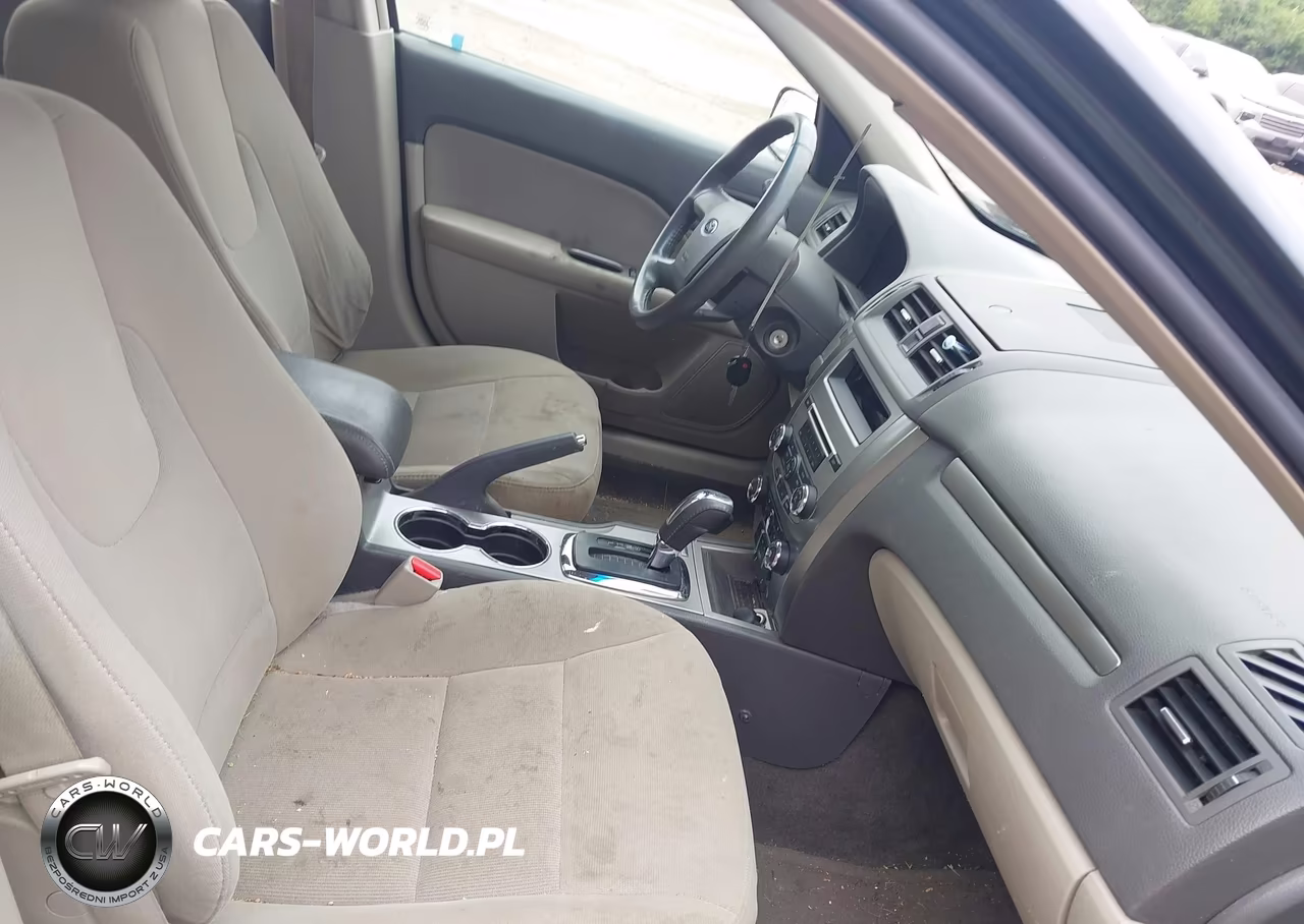 2010 Ford Fusion Hybrid VIN:3FADP0L30AR304570 - 5