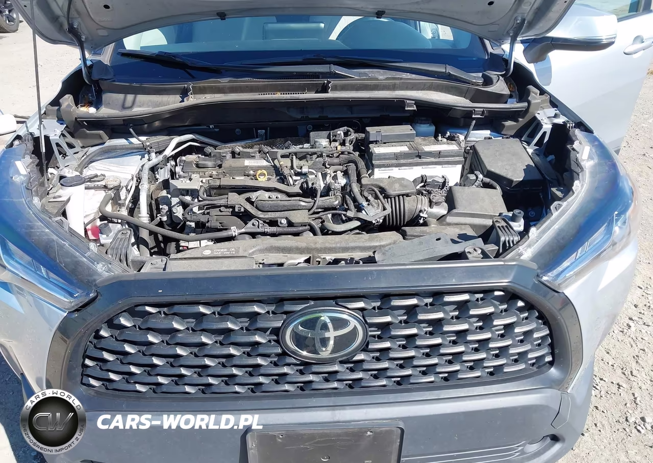 2022 Toyota Corolla Cross Le VIN:7MUCAABG0NV004991 - 10