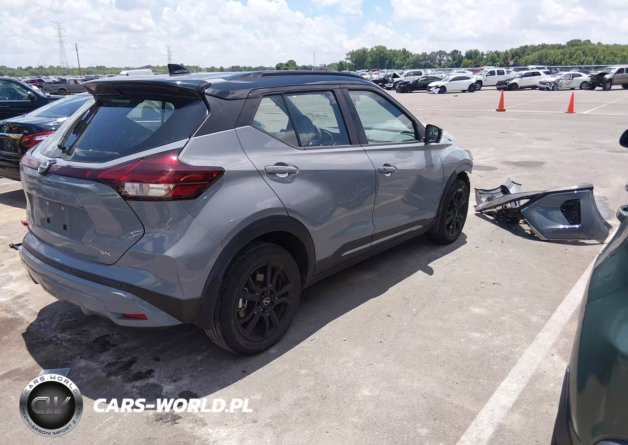 2023 Nissan Kicks Sr Xtronic Cvt VIN:3N1CP5DV0PL490306 - 4