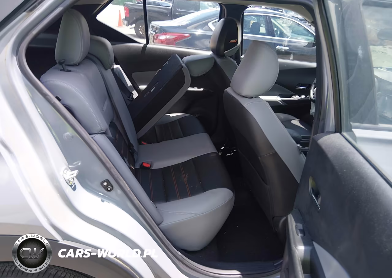 2023 Nissan Kicks Sr Xtronic Cvt VIN:3N1CP5DV0PL490306 - 8