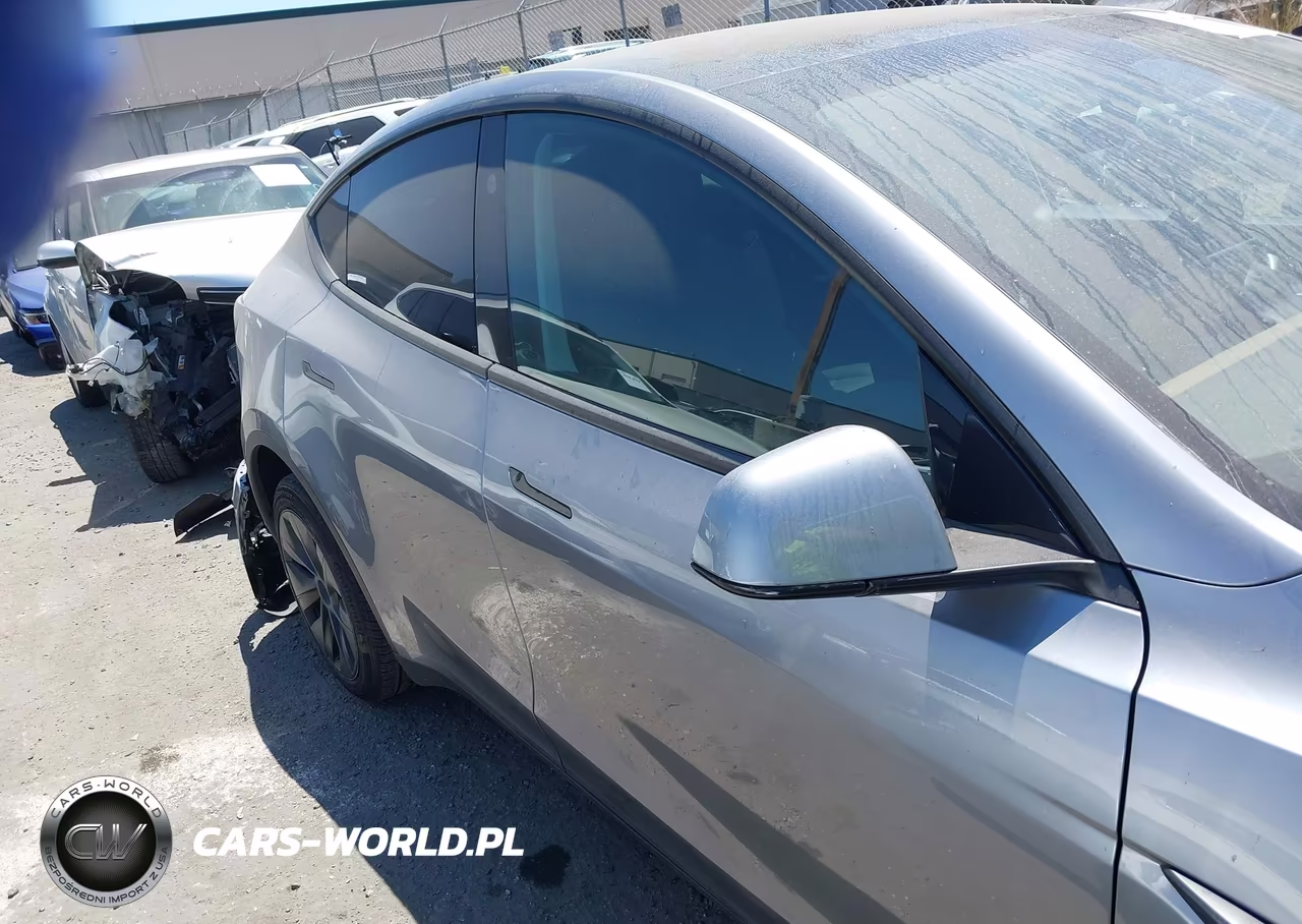 2024 Tesla Model Y Long Range Dual Motor All-Wheel Drive VIN:7SAYGDEEXRA299408 - 14