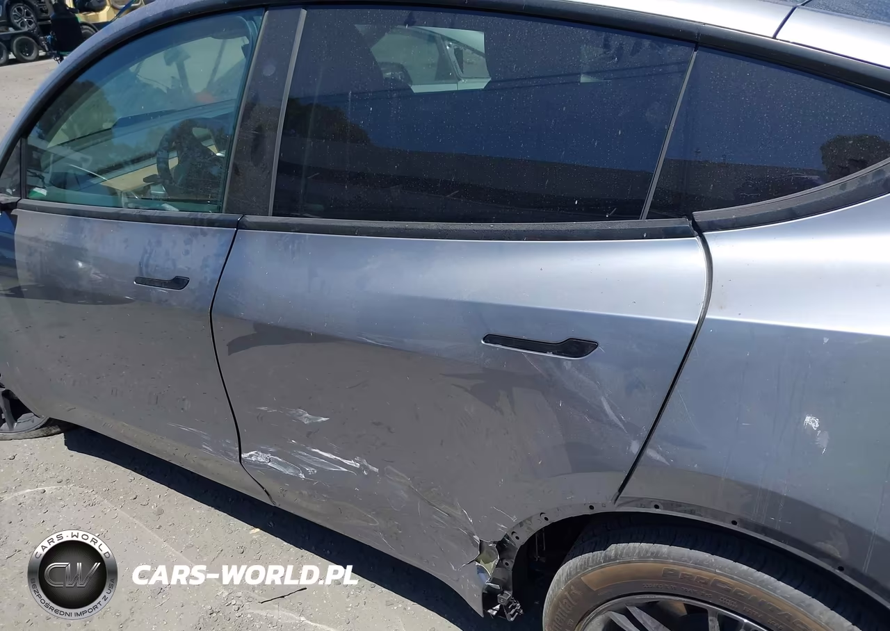 2024 Tesla Model Y Long Range Dual Motor All-Wheel Drive VIN:7SAYGDEEXRA299408 - 15