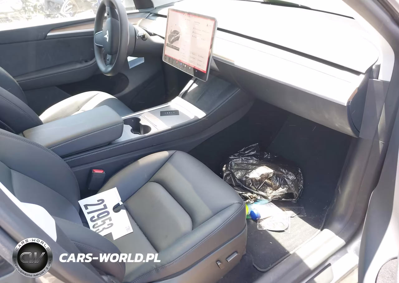 2024 Tesla Model Y Long Range Dual Motor All-Wheel Drive VIN:7SAYGDEEXRA299408 - 5