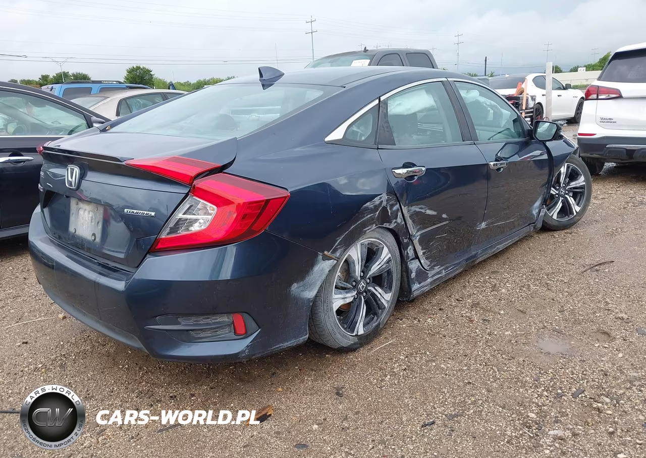 2016 Honda Civic Touring VIN:19XFC1F97GE034385 - 4